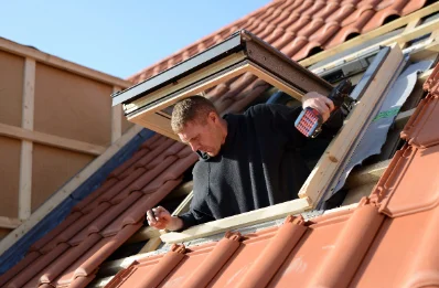 Pose de fenêtres de toit Velux à Buding
